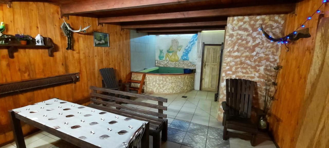 Hotel U Listochka Bereza Exterior foto