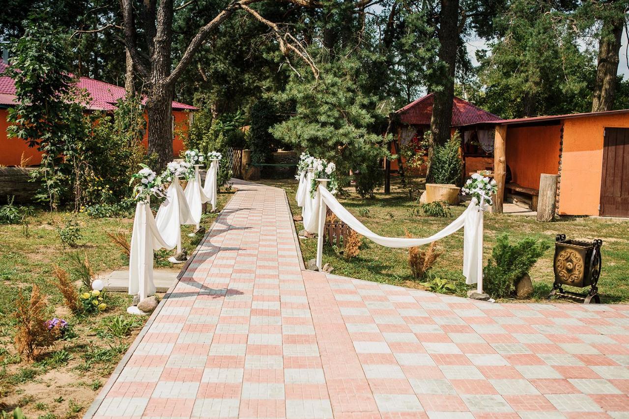 Hotel U Listochka Bereza Exterior foto