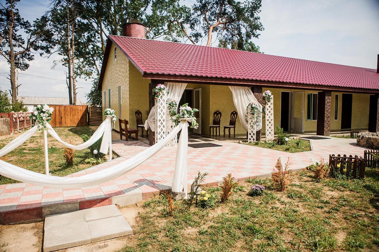 Hotel U Listochka Bereza Exterior foto