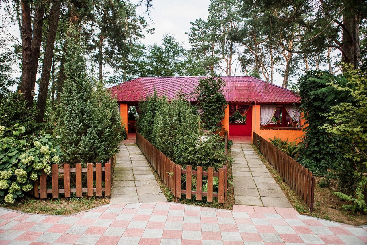 Hotel U Listochka Bereza Exterior foto